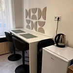 Manda's Flat Free Parking Miskolc