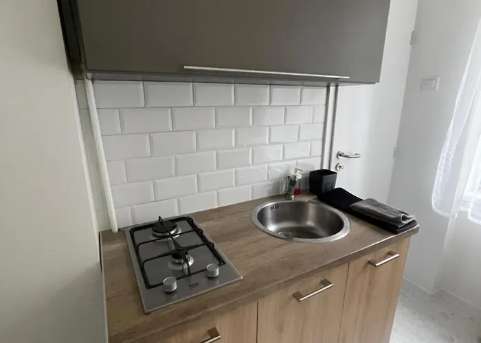 Manda's Flat Free Parking Apartment Miskolc