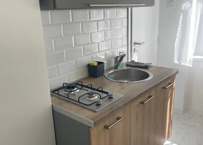 Manda's Flat Free Parking Apartment *