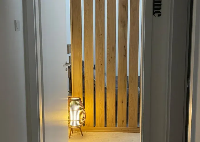 Manda's Flat Miskolc